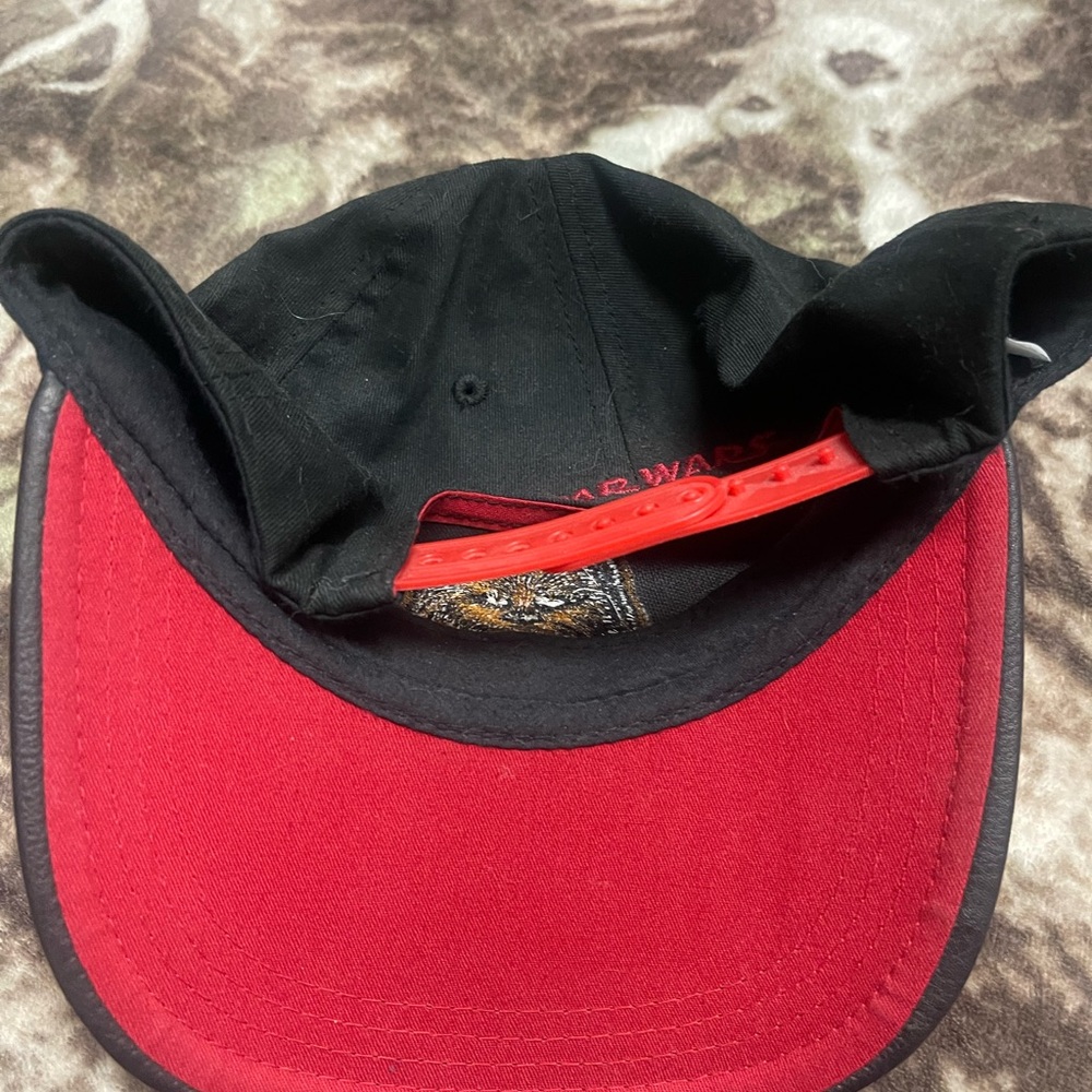 Star Wars Black and Red Cap with Chewbacca Vintage - Picture 2 of 5